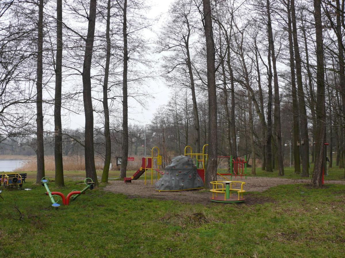 Domek Nad Jeziorem Osieczna Kültér fotó
