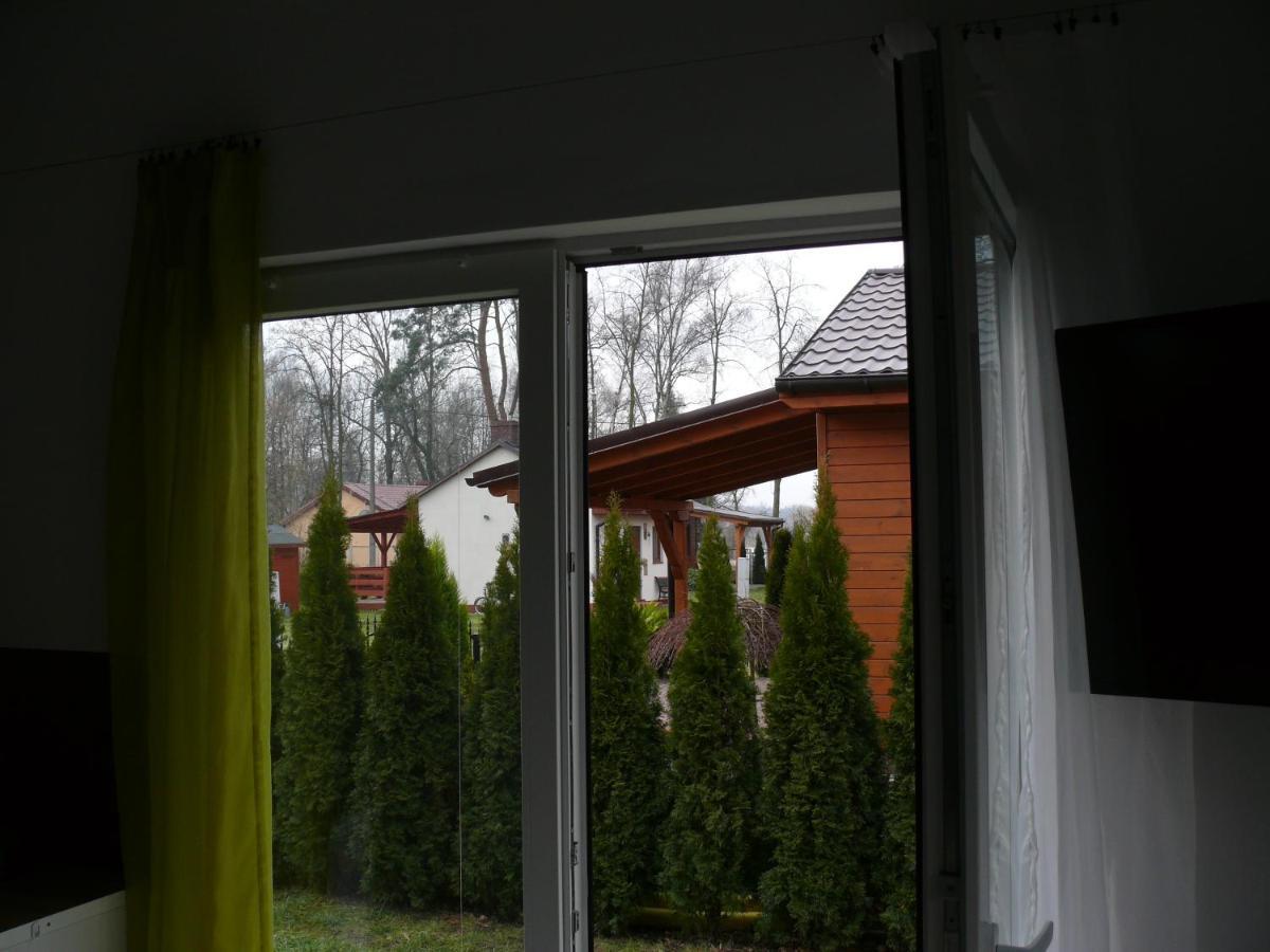 Domek Nad Jeziorem Osieczna Kültér fotó